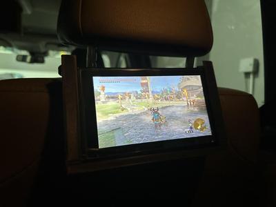 Nintendo holder (car)