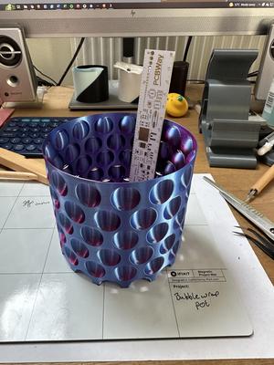 Bubble wrap vase - BackToSchool