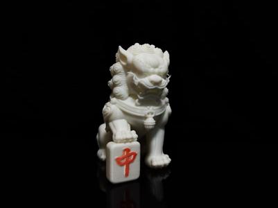 stone lion on mahjong tiles-Core position