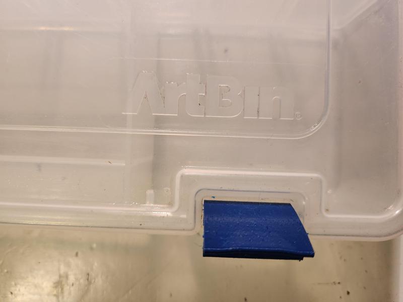 Latch for ArtBin