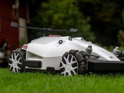 Mammotion Luba 1 & 2 wheel covers, v1.
