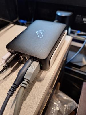 Topvork USB Charging Station Stand (TV-PC001)