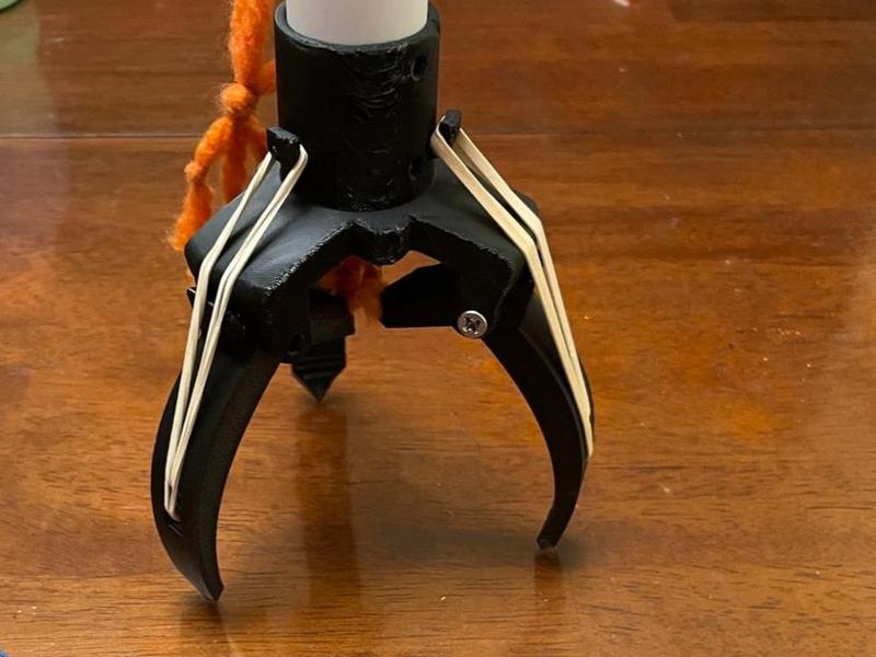 3 Claw picker and Grabber reacher tool