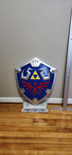 The legend of zelda: Hylian Shield