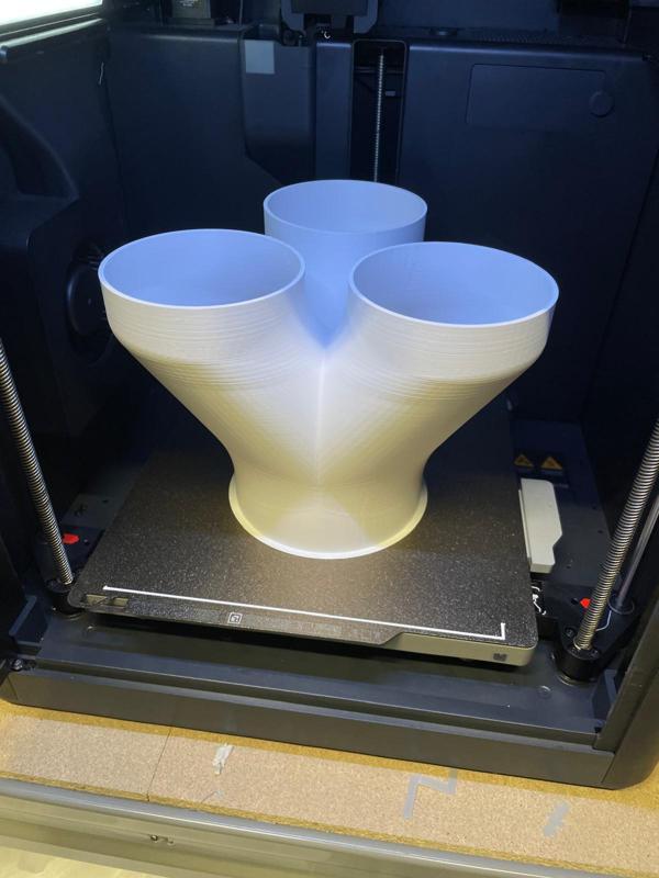 1x 125mm to 3x 100mm air duct adapter