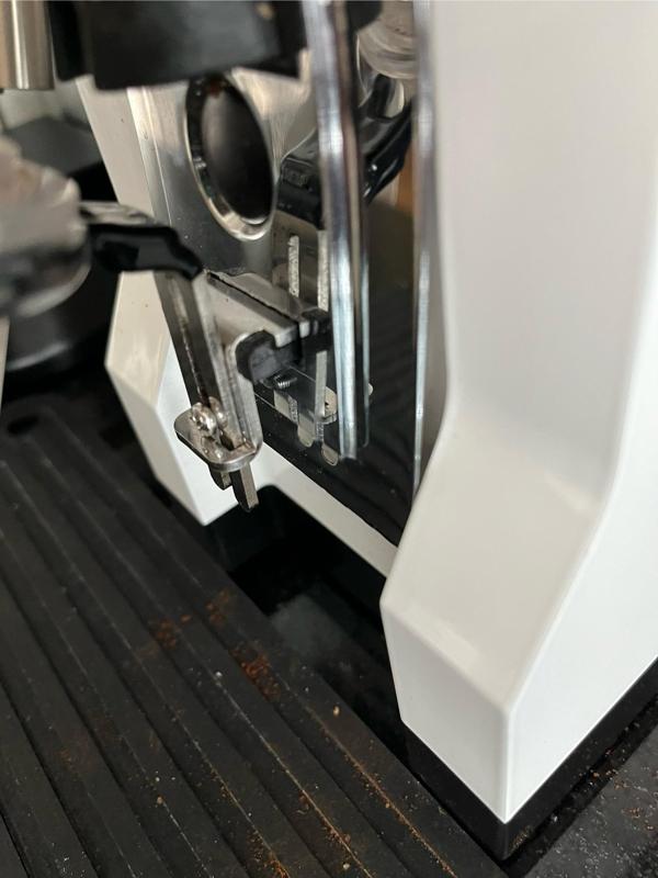 Eureka Mignon Zero fork stabilizer