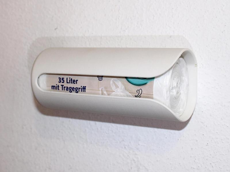 Small Trash Bag Dispenser / Holder for 35L rubbish bags / garbage bin liner 