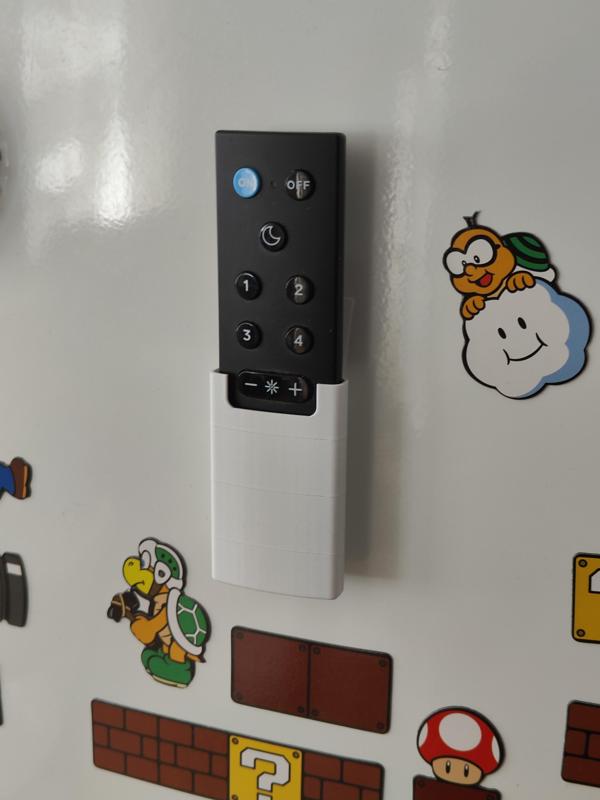 WiZmote holder with magnets