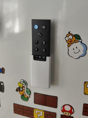 WiZmote holder with magnets