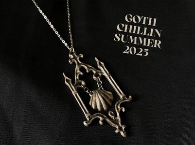 Summer Goth Seashell pendant necklace 