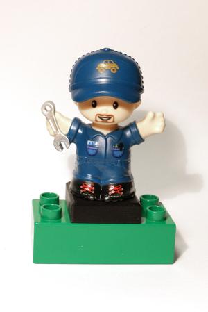Lego Duplo / Fisher-Price Little People adapter