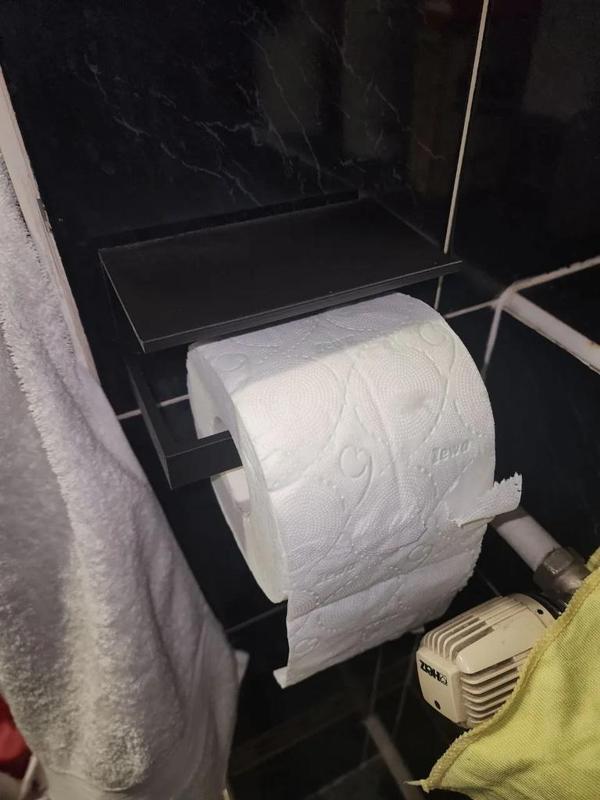 Toilet paper holder