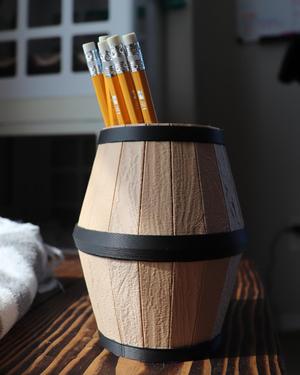 Wood Barrel Pen Holder
