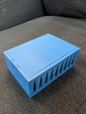 Box and Lid (click close).stl
