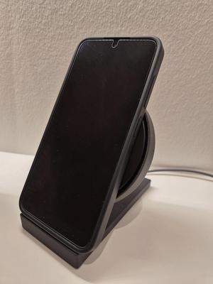 IKEA LIVBOJ Wireless Charger Stand