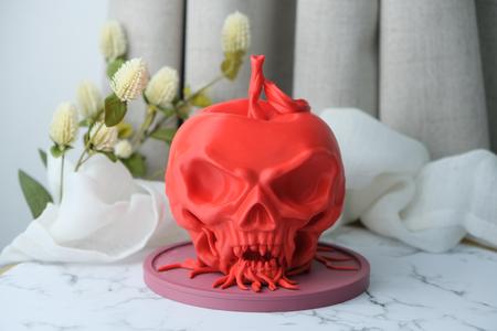 Spooky Skull Apple Sculpture – Unique 3D Art