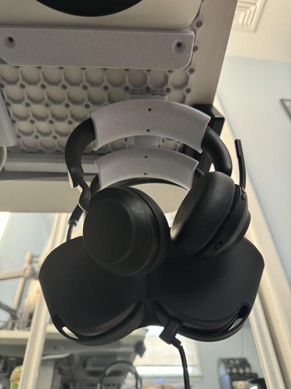 Underware - AirPods Max/Headphone Hanger