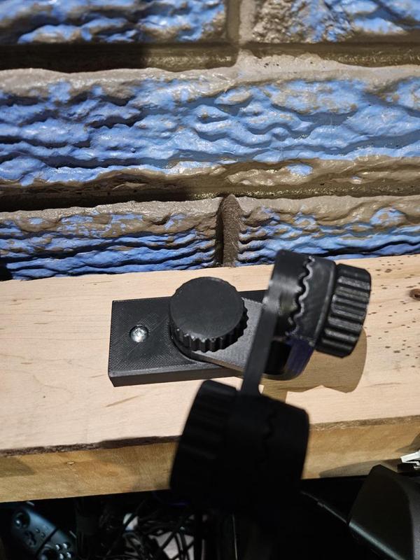 Multifunctional Arm (remix) - Alternate base with screws and Elgato Webcam/Facecam mount