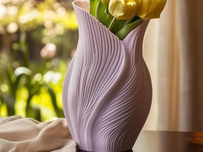 Bloom with elegance – the Tulipa Vase