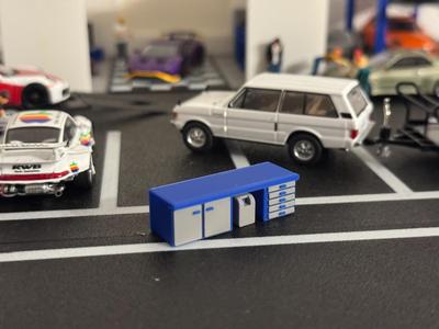 1/64 working table and bin hotwheels matchbox 