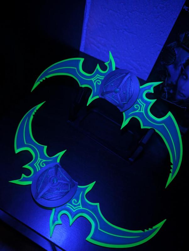 Illidan's Warglaives of Azzinoth - World of Warcraft - Heroes of the Storm