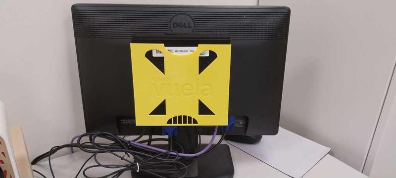 Soporte minipc vuela
