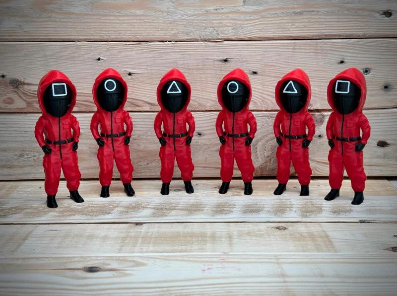 Squid Game Red Soldier Figures 
