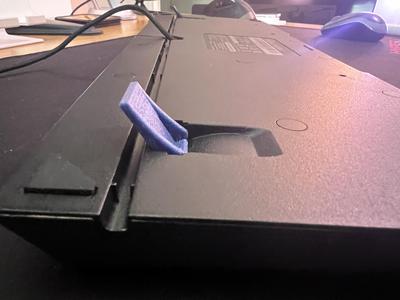 Razor Ornata Chroma Feet