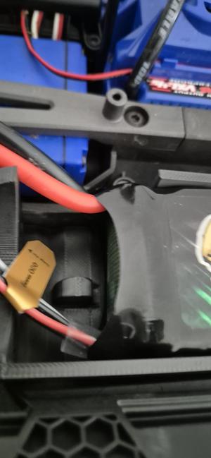 Traxxas Maxx wide Body Gens Ace battery holder