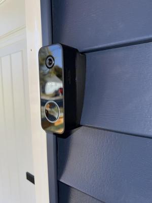 Wyze Doorbell v2 Double 4 siding mount