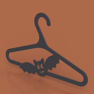 Cute & Spooky bat Kid coathanger // Cintre pour enfant, déco chauve-souris halloween