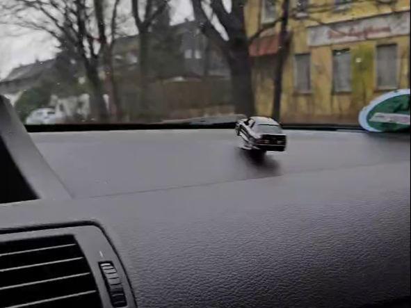 Drift e30 car bobblehead bearing spinner