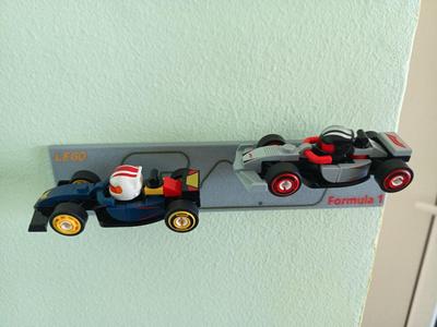 L E G O F1 Stand Base for Formula 1 Car Models