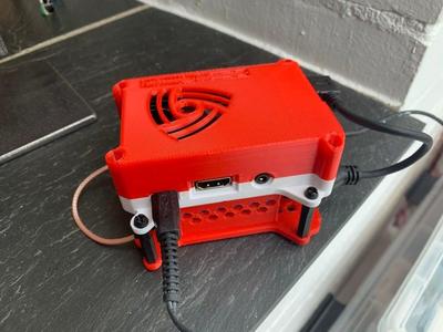 Enclosure for FlightRadar24 Raspberry Pi Basestation and accessories