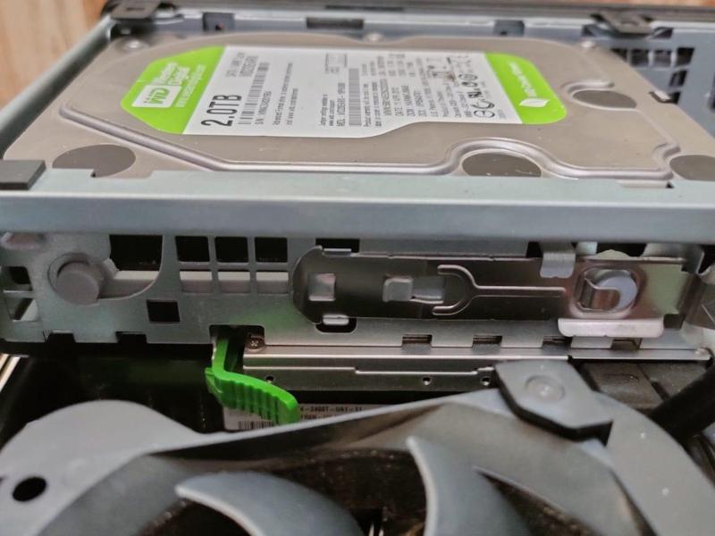 HP 800 SFF disk adapter (3.5 and 2.5)