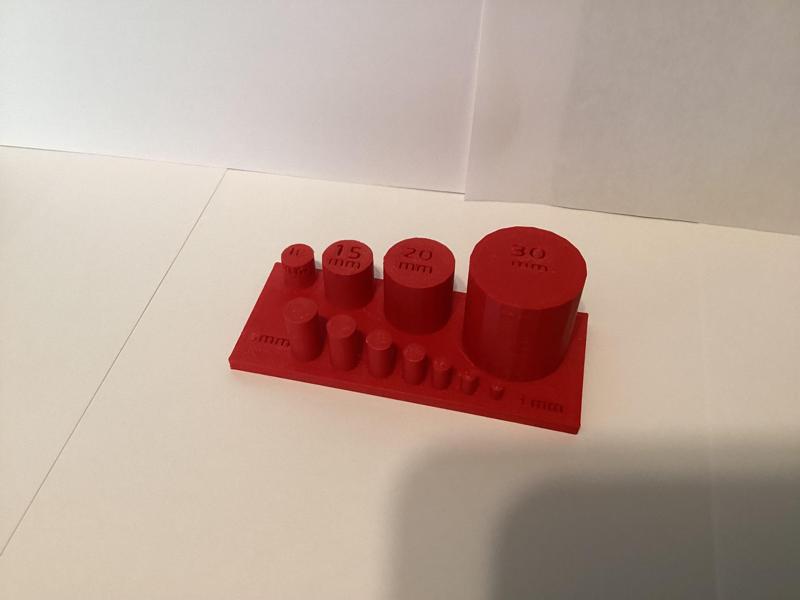 3 to 30 mm visual guide to help with modeling & design