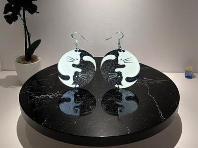 Ying yang cats earrings