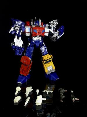 TF CW Grand Optimus Optimax Upgrade
