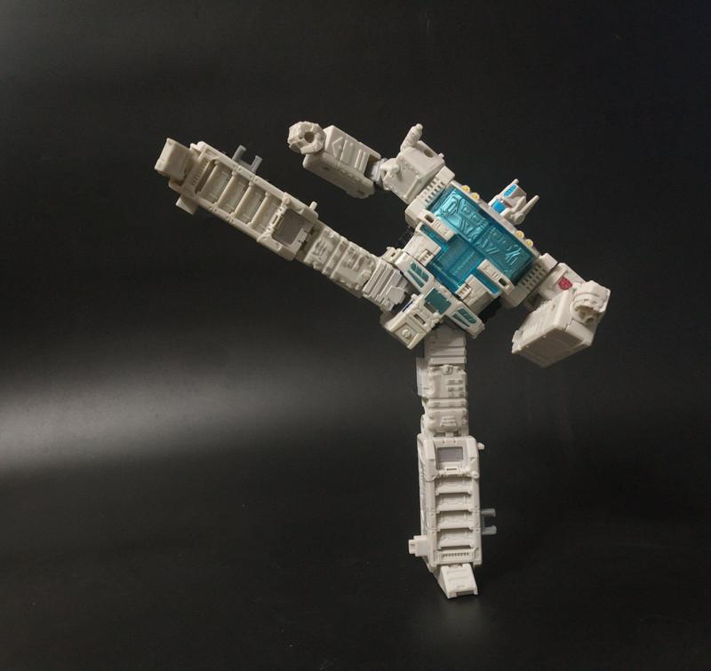 TF Siege Ultra Magnus Thigh Upgrade