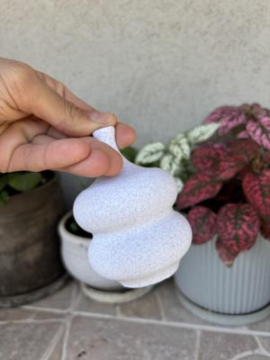 3D Printed Thumb-Control Watering Can – Elegant & Precise Plant Watering