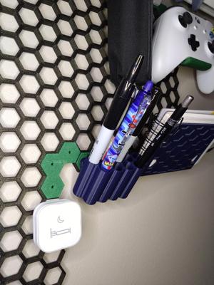 Pen holder for HSW