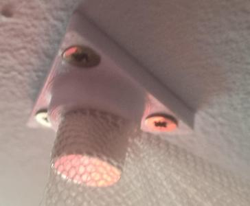 Magnethalterung für Moskitonetz (Magnet holder for mosquito net)