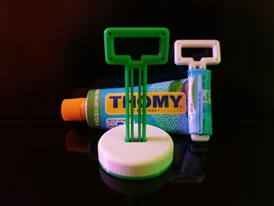 Tube Squeezer / Key - Stand with 1 Slot 