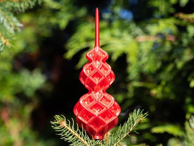 Closed Lattice Christmas Topper