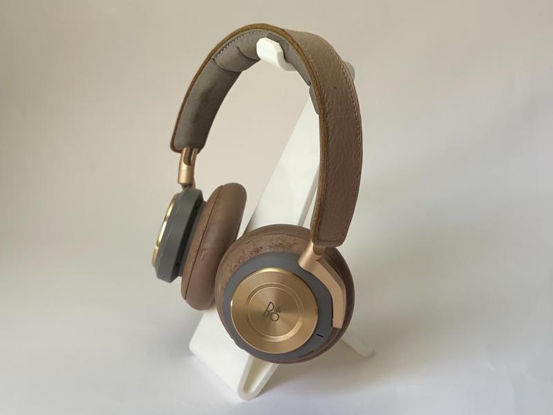 Simple Headphone Stand