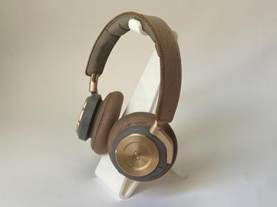 Simple Headphone Stand