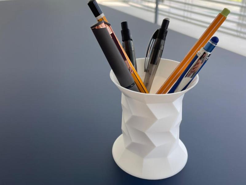 ZigZag Pen Holder