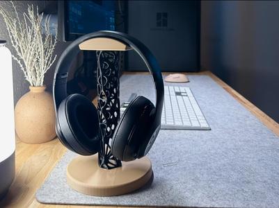 Minimalist Headphone Stand 