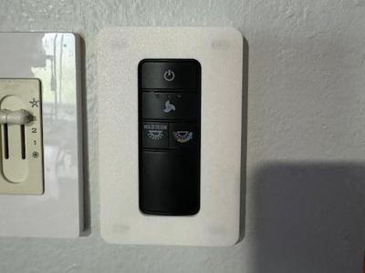 Hampton Bay Remote wall Holder