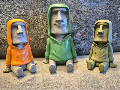Moai in Hoodie 